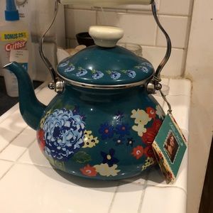 Pioneer Woman tea kettle